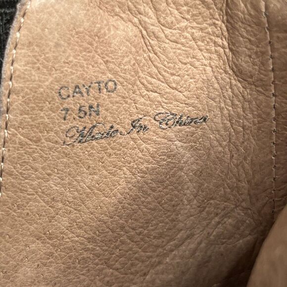 Donald Pliner Women’s size 7. 5 N Leather Ankle Zip Boots Cayto Block Heel Black - Picture 12 of 13